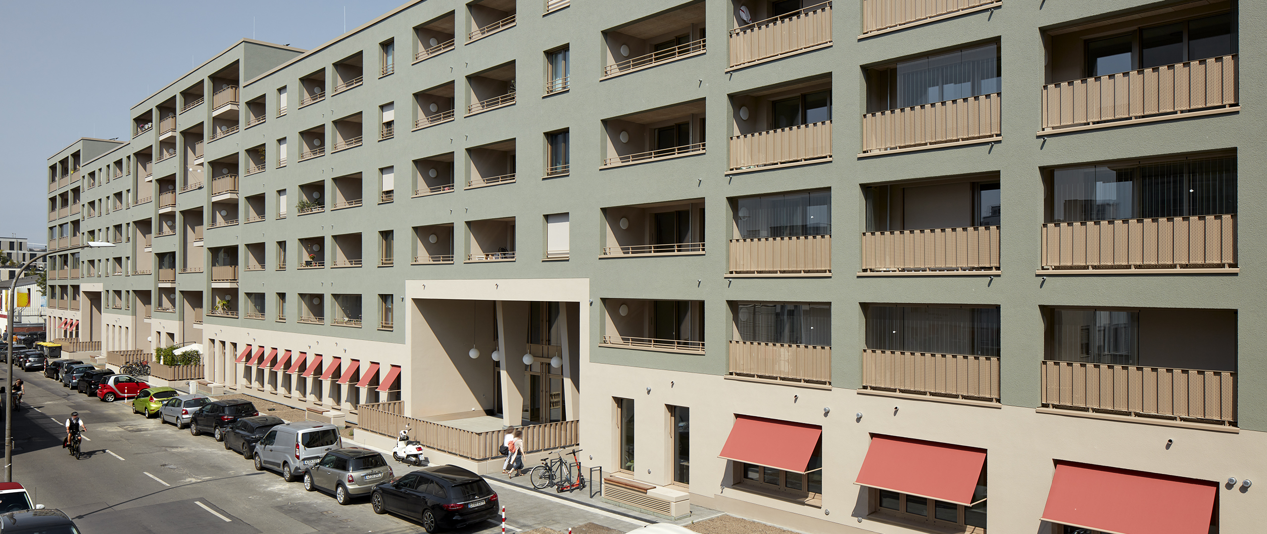 Teaser2 Foto Michael Reisch Standpunkt 2.OG-Blick nach West Wohn- und Geschaeftshaus Langhaus Braunsfeld Damrau Kusserow Architekten